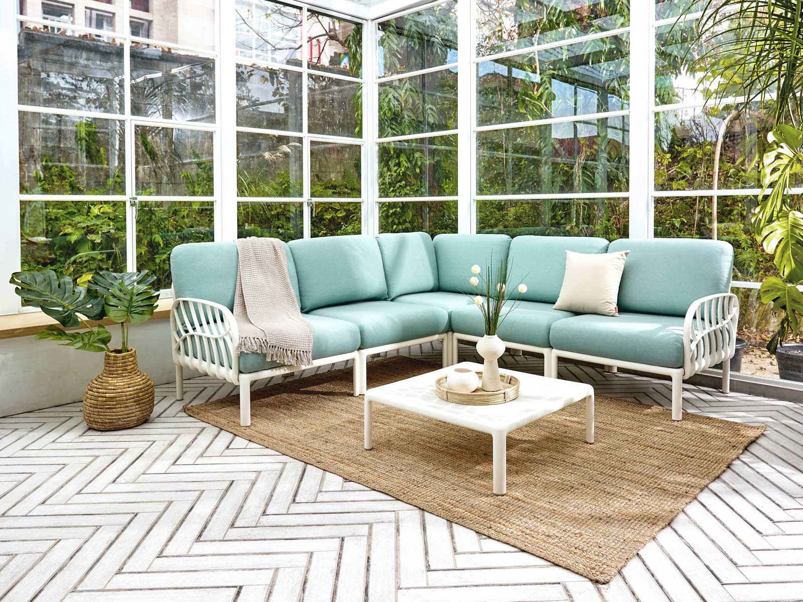 Sofá Seccional  Laurel 7215CN