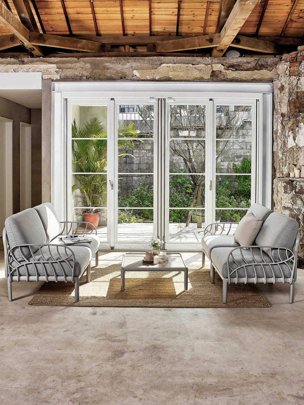 Sillón Con Descansabrazos Laurel 7215-CC